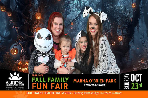HALLOWEEN WITH KIDS AND PUMPKINS