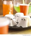 HalloweenRecipes_GhostCake_A_391423.jpg