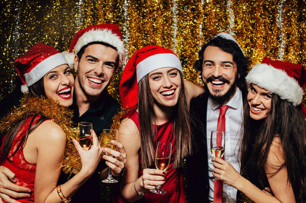 5 Ways Hosting A Holiday Party Will Boost Your Business