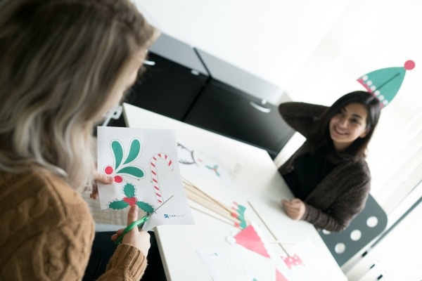 12 Must-Have Props To Make Your Holiday Party Pop