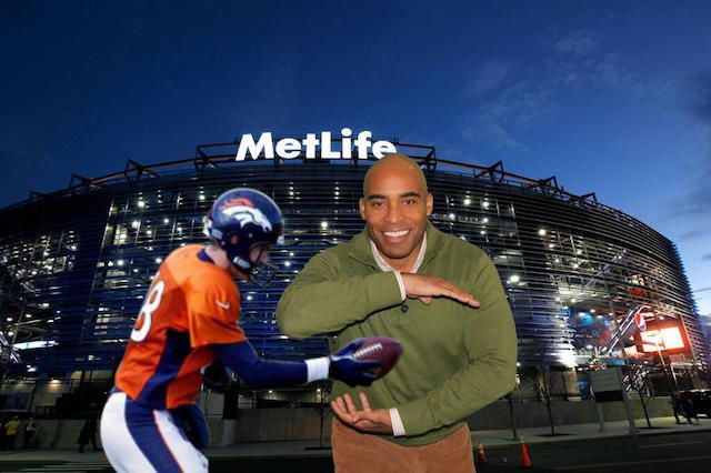 tiki barber_superbowl party-photo booth celebrities use