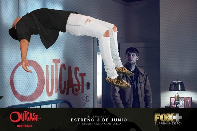 Our Favorite Halloween Photo Booth Pictures