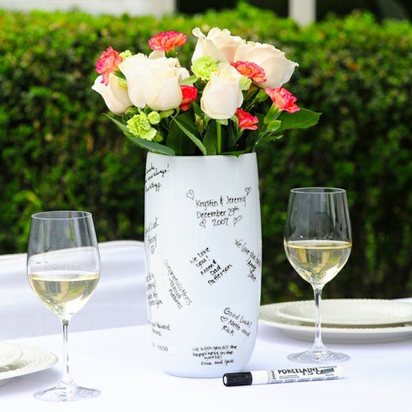 5 fresh ideas to replace your wedding guest book